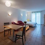 Sowell Hotels Le Domaine Du Golf D'Albret Apart Otel 3*