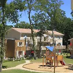Vacancéole - Le Domaine du Golf d'Albret Appart hôtel