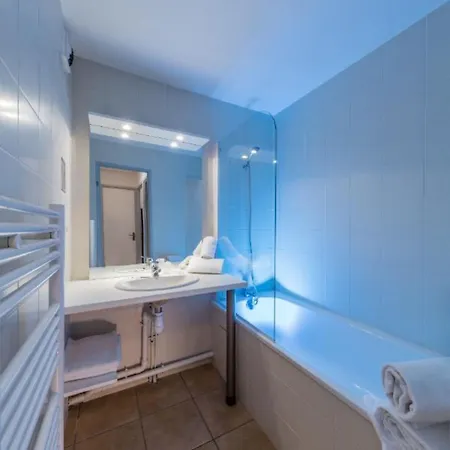 Vacancéole - Le Domaine Du Golf D'albret Appart hôtel 3*