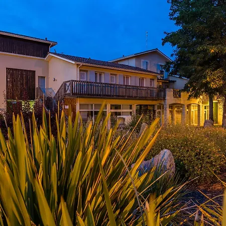 Apartmanhotel Sowell Le Domaine Du Golf D'albret