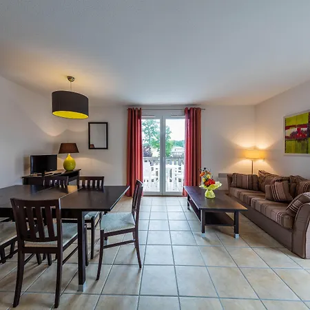 Sowell Le Domaine Du Golf D'albret Apartmanhotel 3*