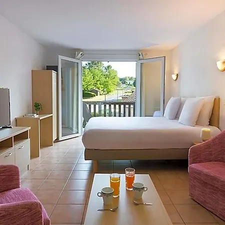 Sowell Le Domaine Du Golf D'albret Apartahotel Barbaste