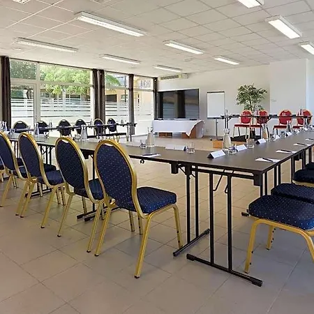 Apartahotel Sowell Le Domaine Du Golf D'albret Barbaste