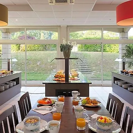 Aparthotel Sowell Le Domaine Du Golf D'albret 3*