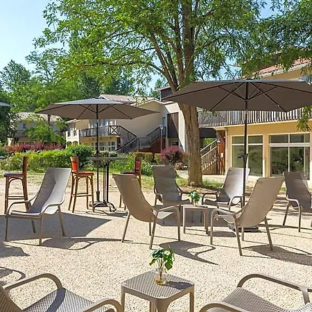 Apartahotel Sowell Le Domaine Du Golf D'albret Barbaste