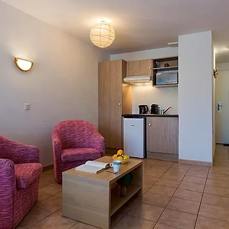 Sowell Le Domaine Du Golf D'albret Aparthotel Barbaste