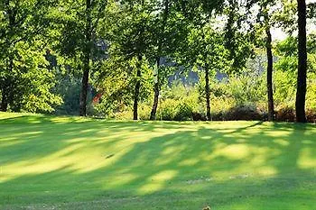 Vacanceole - Le Domaine Du Golf D'albret 3*