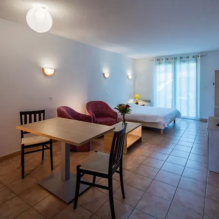 Aparthotel Vacanceole - Le Domaine Du Golf D'albret