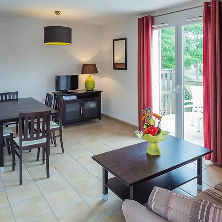 Vacancéole - Le Domaine Du Golf D'albret Appart hôtel 3*