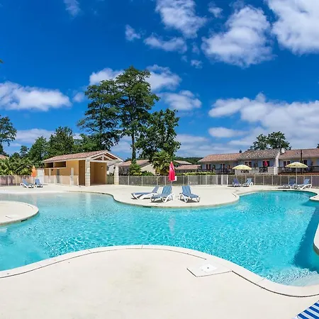 Vacanceole - Le Domaine Du Golf D'albret Aparthotel Barbaste