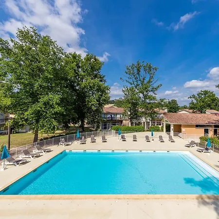 Vacancéole - Le Domaine Du Golf D'albret Appart hôtel Barbaste