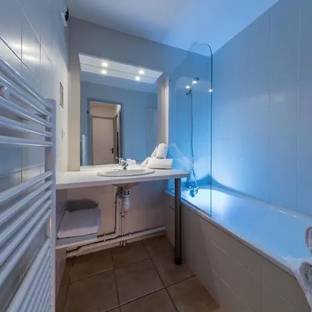 Vacanceole - Le Domaine Du Golf D'albret 3*