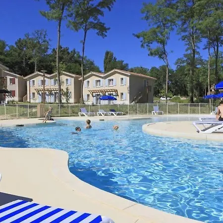 Apartmanhotel Sowell Le Domaine Du Golf D'albret Barbaste