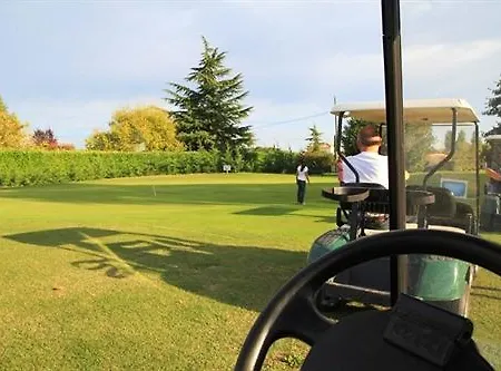 Vacanceole - Le Domaine Du Golf D'albret Aparthotel Barbaste