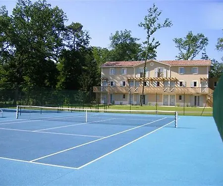 Vacanceole - Le Domaine Du Golf D'albret Aparthotel