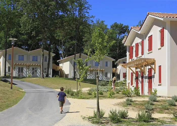 Le Domaine D'albret - Golf & *